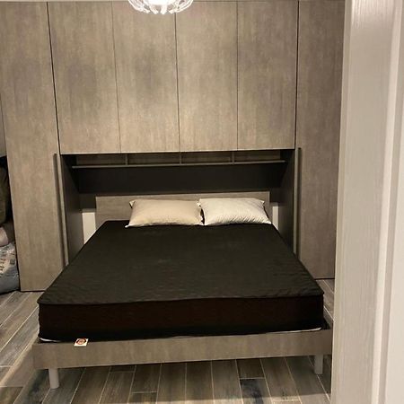 One Beautiful Bedroom Flat In Pietà מראה חיצוני תמונה